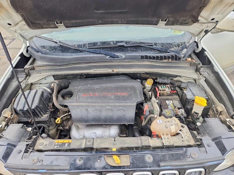 Photo 12 from auction – 2015 JEEP RENEGADE L with VIN ZACCJBDT0FPC37505