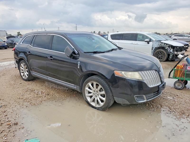 Zdjęcie 4 z aukcji – 2011 LINCOLN MKT z VIN 2LMHJ5FR1BBJ50493