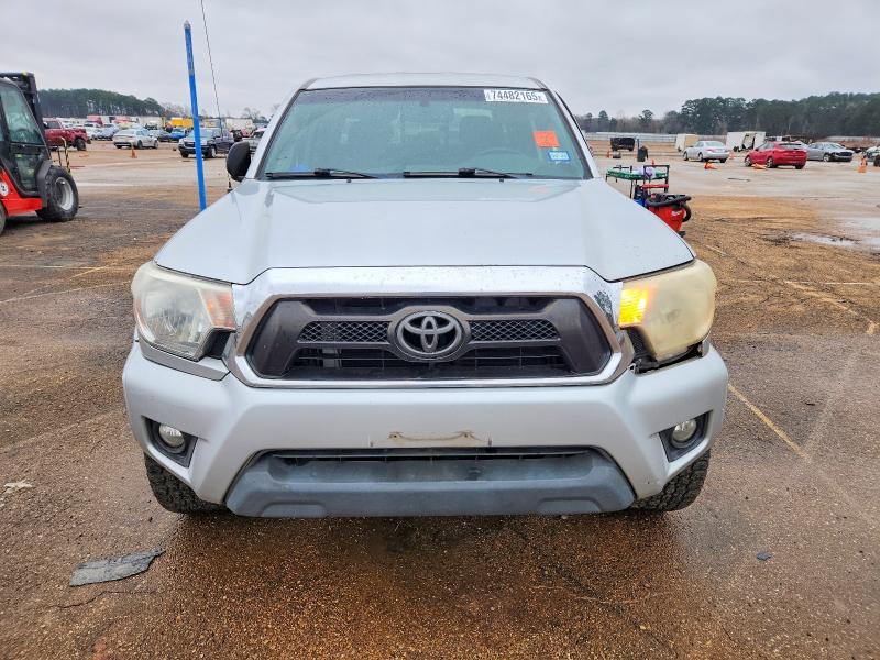 Photo 5 from auction – 2012 TOYOTA TACOMA DOU with VIN 5TFLU4EN9CX043664