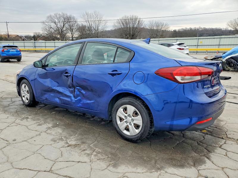 Photo 2 from auction – 2017 KIA FORTE LX with VIN 3KPFK4A79HE065648