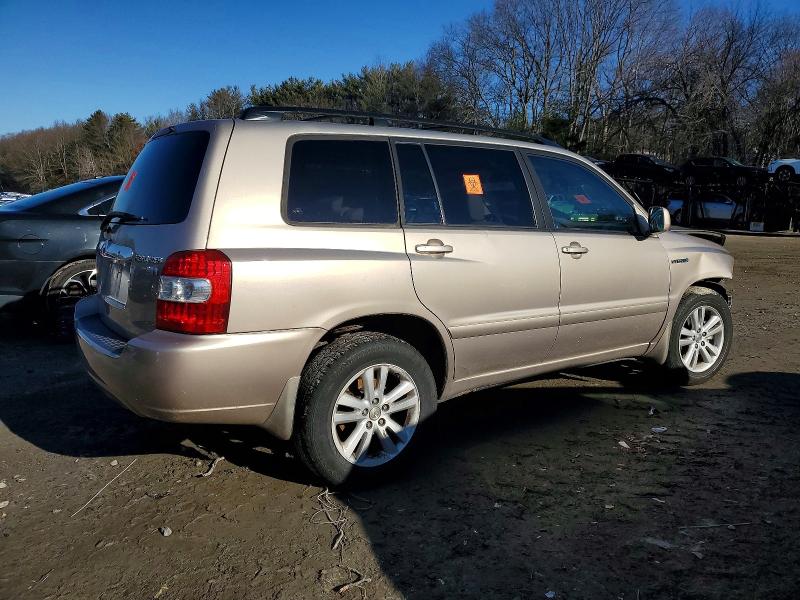 Photo 3 from auction – 2006 TOYOTA HIGHLANDER with VIN JTEEW21A060028845