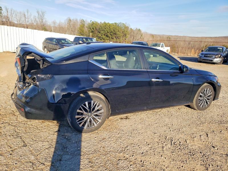 Photo 3 from auction – 2023 NISSAN ALTIMA with VIN 1N4BL4DV5PN367430
