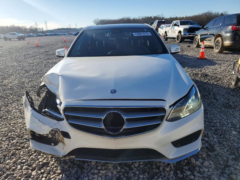 Photo 5 from auction – 2016 MERCEDES-BENZ E with VIN WDDHF5KB6GB184961