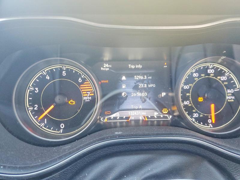 Photo 9 from auction – 2019 JEEP CHEROKEE L with VIN 1C4PJLDB2KD348029