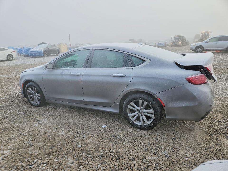 Photo 2 from auction – 2015 CHRYSLER 200 LIMITE with VIN 1C3CCCAB4FN612773