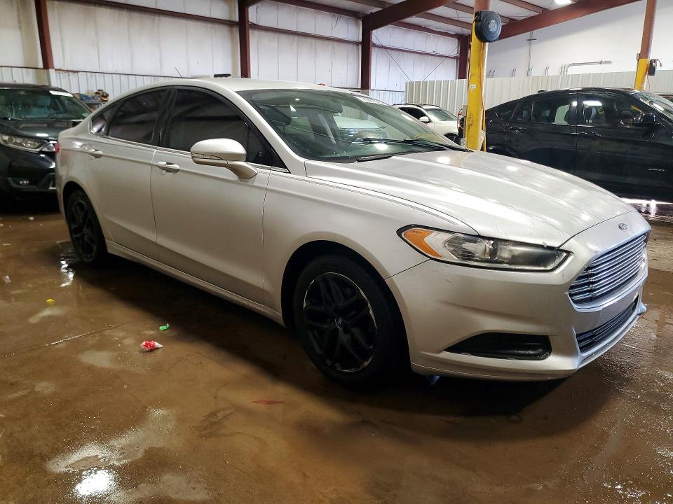 Photo 4 from auction – 2015 FORD FUSION with VIN 3FA6P0H7XFR273355