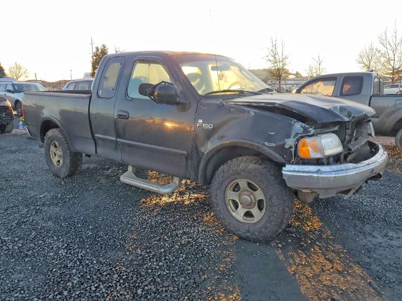 Photo 4 from auction – 2003 FORD F150 with VIN 2FTRX18W63CA94285