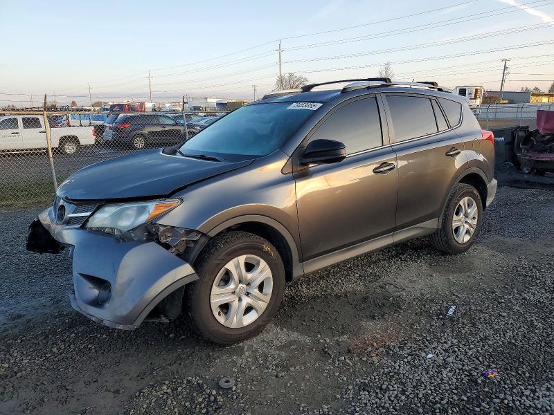 TOYOTA RAV4 LE 2015 with VIN JTMZFREV5FD049162 - Photo from auction