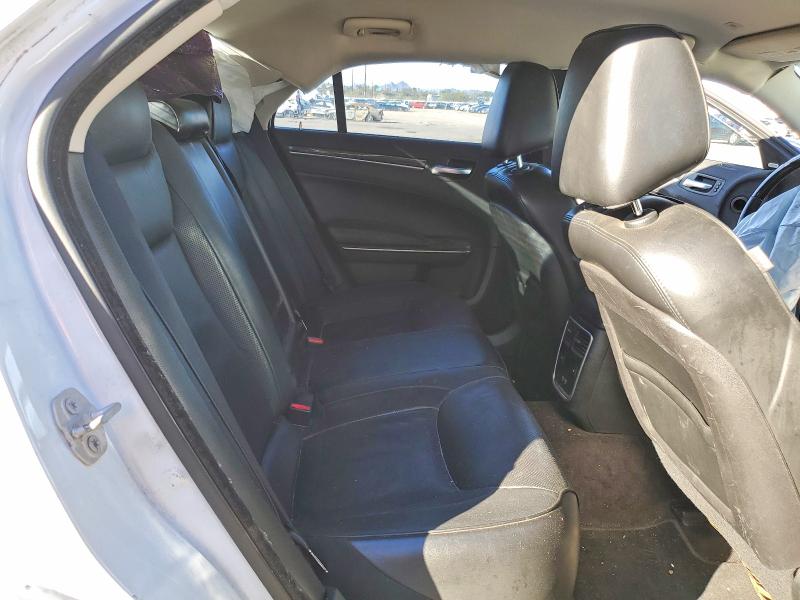 Photo 10 from auction – 2018 CHRYSLER 300 with VIN 2C3CCAEGXJH168083