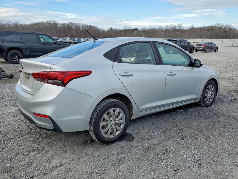 Photo 3 from auction – 2018 HYUNDAI ACCENT with VIN 3KPC24A30JE014240