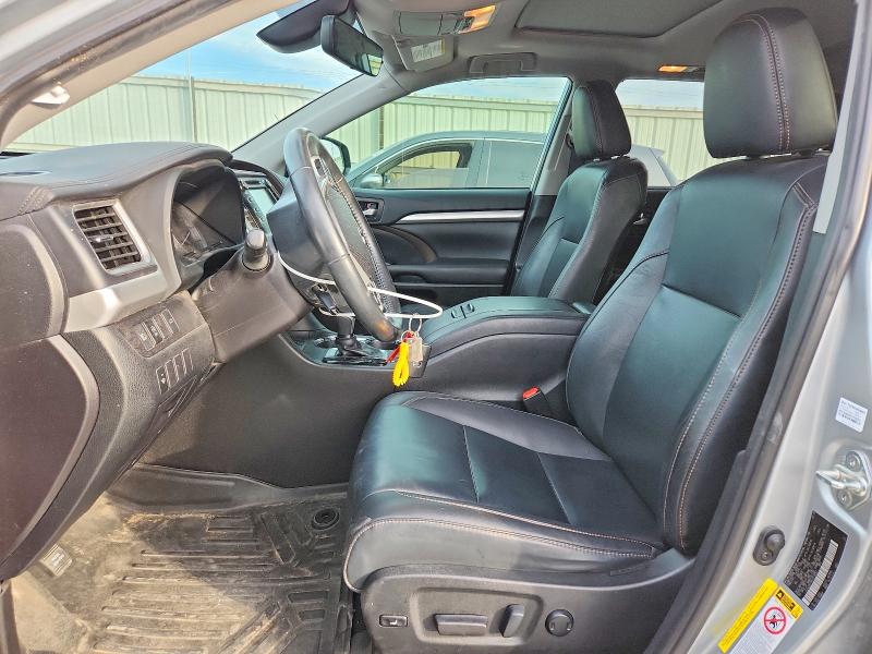 Photo 7 from auction – 2019 TOYOTA HIGHLANDER with VIN 5TDJZRFH0KS578952