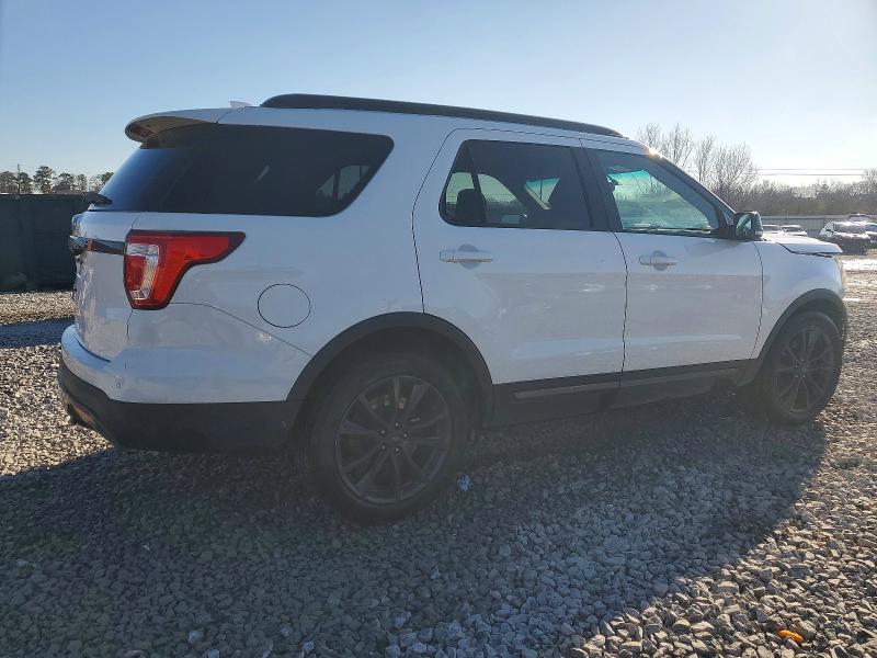 Photo 3 from auction – 2017 FORD EXPLORER with VIN 1FM5K7D80HGC17684