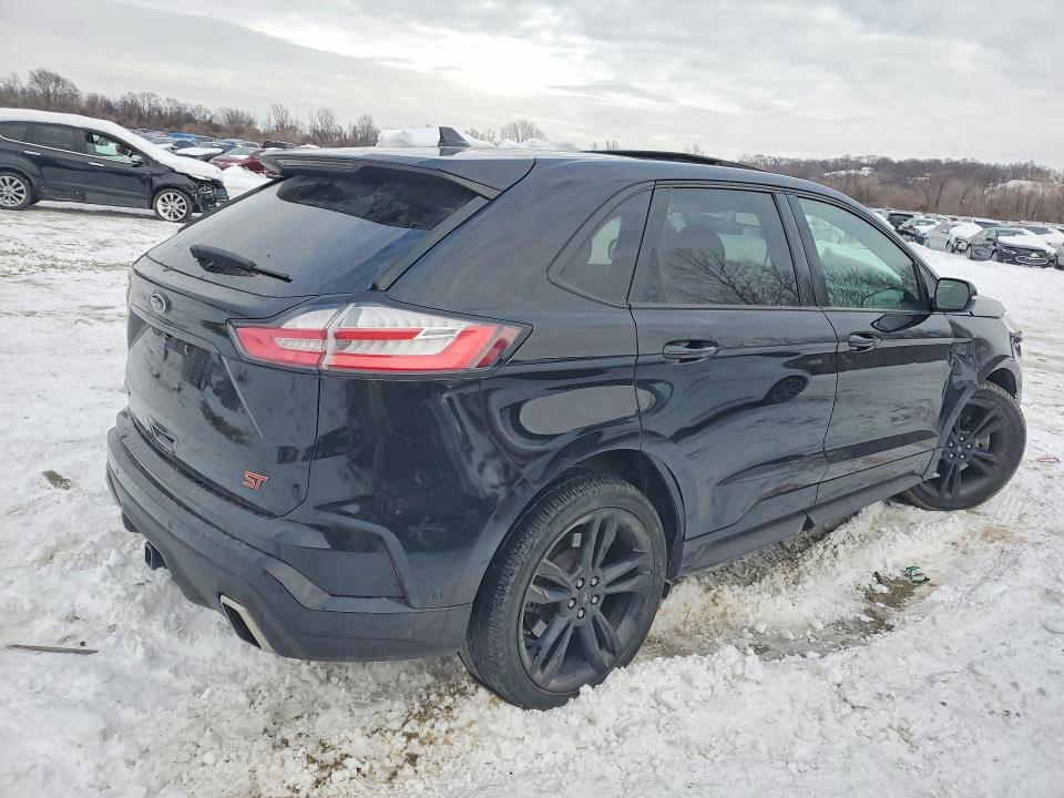 Photo 3 from auction – 2019 FORD EDGE ST with VIN 2FMPK4APXKBB87756