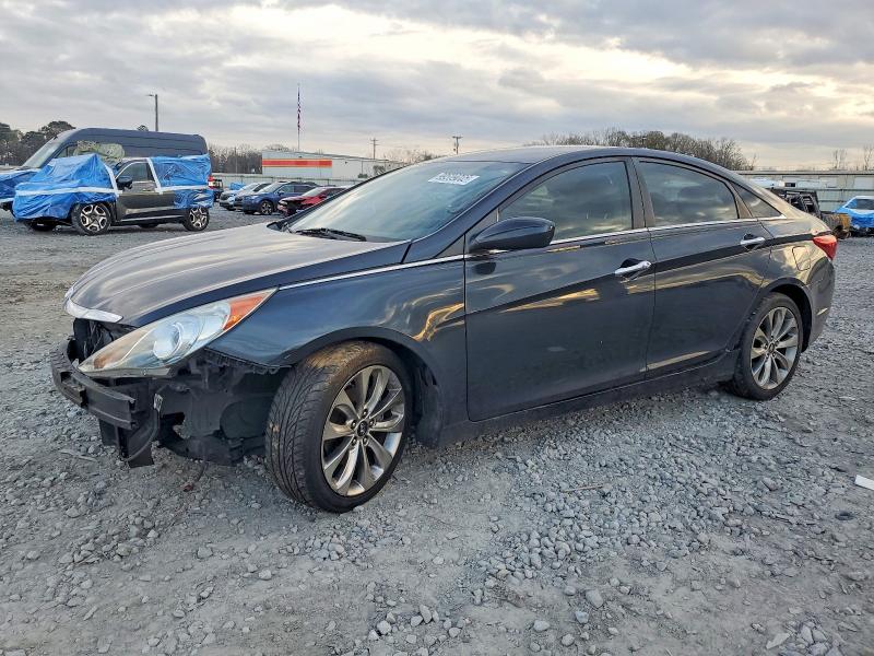 HYUNDAI SONATA SE 2011 with VIN 5NPEC4AC7BH082327 - Photo from auction