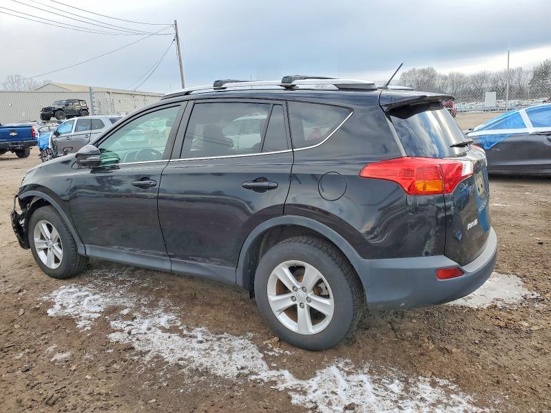 Photo 2 from auction – 2014 TOYOTA RAV4 XLE with VIN 2T3RFREV1EW219163