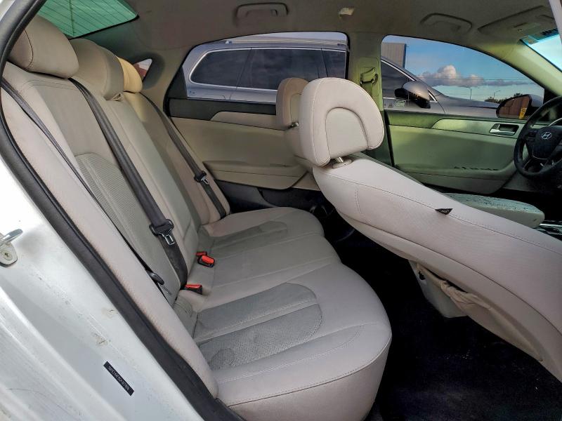 Photo 10 from auction – 2016 HYUNDAI SONATA SE with VIN 5NPE24AF8GH367896
