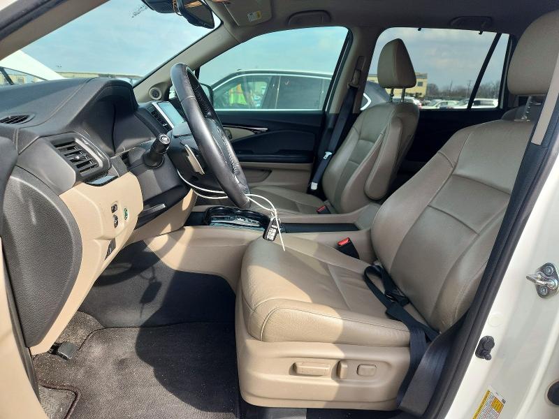 Photo 7 from auction – 2018 HONDA PILOT TOUR with VIN 5FNYF5H93JB022627