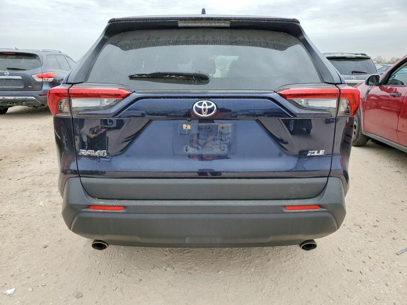 Photo 6 from auction – 2022 TOYOTA RAV4 XLE P with VIN JTMC1RFV7ND093200