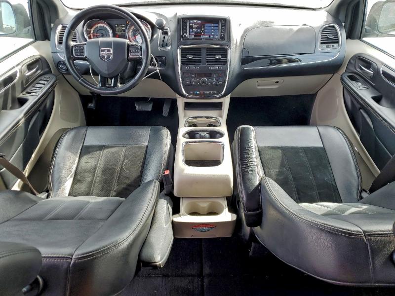 Photo 8 from auction – 2017 DODGE GRAND CARA with VIN 2C4RDGCG5HR690424