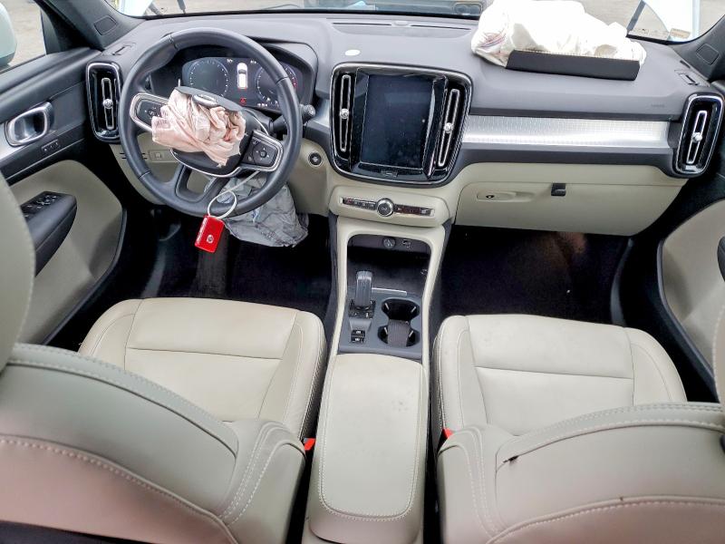 Photo 8 from auction – 2019 VOLVO XC40 with VIN YV4AC2HKXK2057565