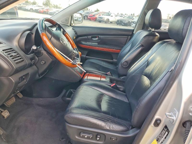 Photo 7 from auction – 2005 LEXUS RX 330 with VIN JTJGA31U450056770
