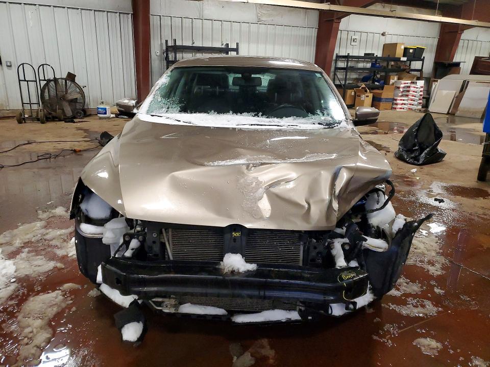 Photo 5 from auction – 2015 VOLKSWAGEN PASSAT with VIN 1VWAT7A37FC051898