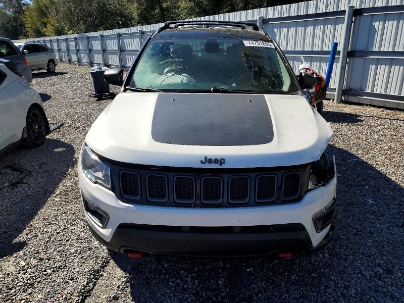 Photo 5 from auction – 2020 JEEP COMPASS TR with VIN 3C4NJDDB4LT118971
