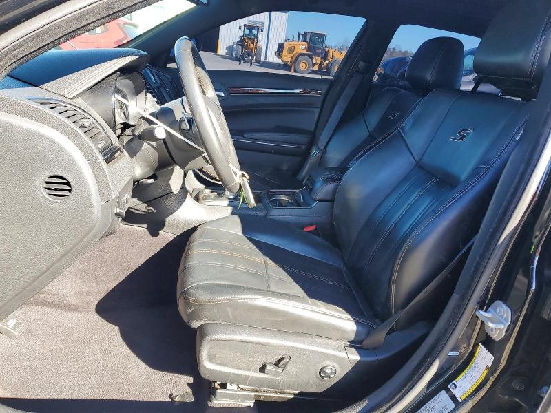 Photo 7 from auction – 2016 CHRYSLER 300 S with VIN 2C3CCABG3GH310884