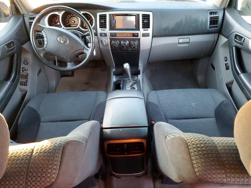 Photo 8 from auction – 2005 TOYOTA 4RUNNER SR with VIN JTEBT14R658027691