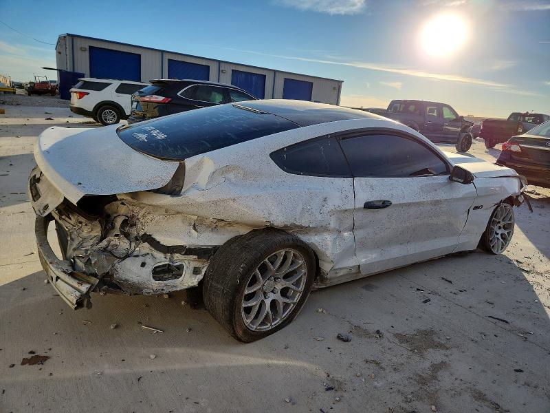 Photo 3 from auction – 2017 FORD MUSTANG with VIN 1FA6P8CF5H5316700