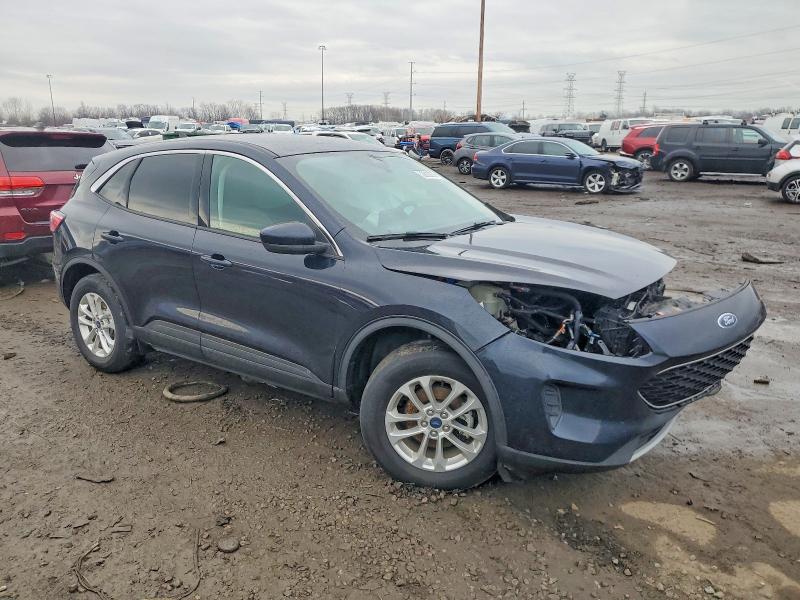 Photo 4 from auction – 2021 FORD ESCAPE SE with VIN 1FMCU9BZ4MUB11727
