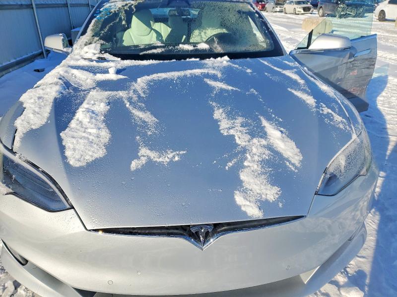 Photo 11 from auction – 2017 TESLA MODEL S with VIN 5YJSA1E2XHF199772