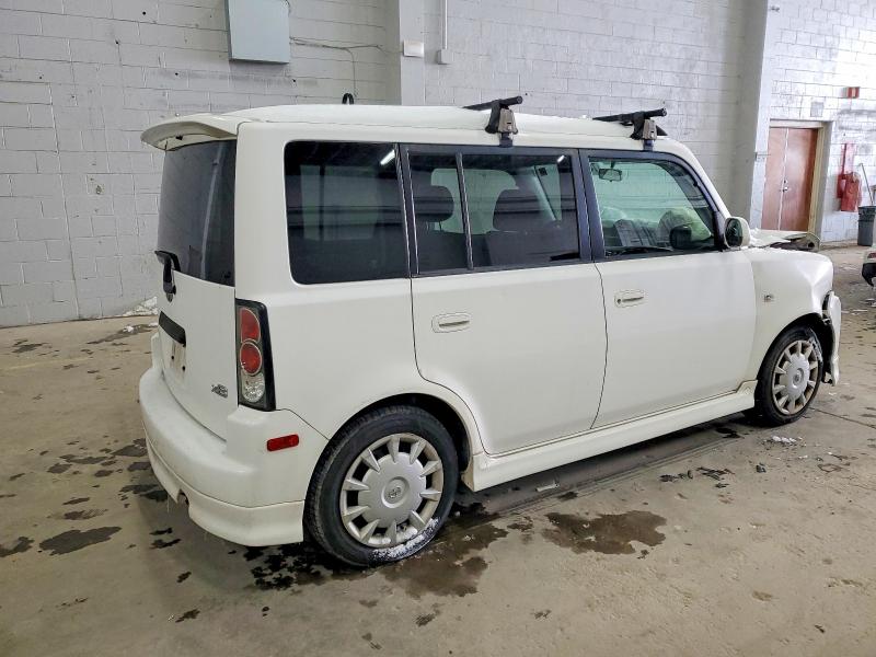 Photo 3 from auction – 2006 TOYOTA SCION XB with VIN JTLKT334964040759