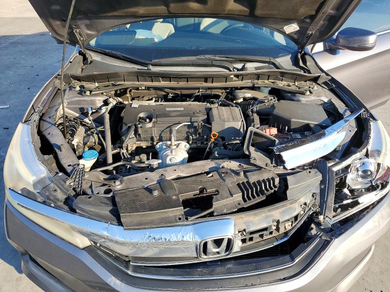 Photo 11 from auction – 2016 HONDA ACCORD with VIN 1HGCR2F77GA077523
