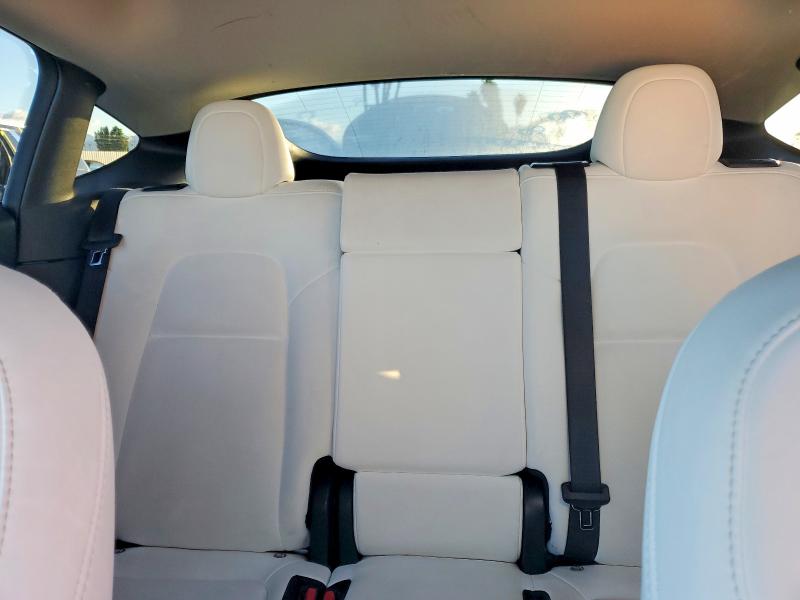Photo 10 from auction – 2021 TESLA MODEL Y with VIN 5YJYGAEE8MF235407