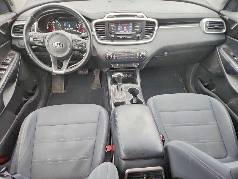 Photo 8 from auction – 2016 KIA SORENTO LX with VIN 5XYPGDA39GG158173