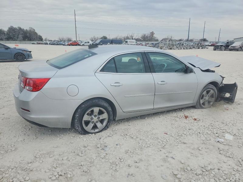 Photo 3 from auction – 2015 CHEVROLET MALIBU with VIN 1G11B5SL4FF247684