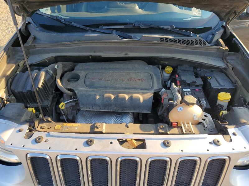 Photo 12 from auction – 2016 JEEP RENEGADE with VIN ZACCJBDT5GPD27654