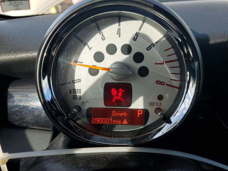 Photo 9 from auction – 2011 MINI COOPER S with VIN WMWSV3C55BTY10497
