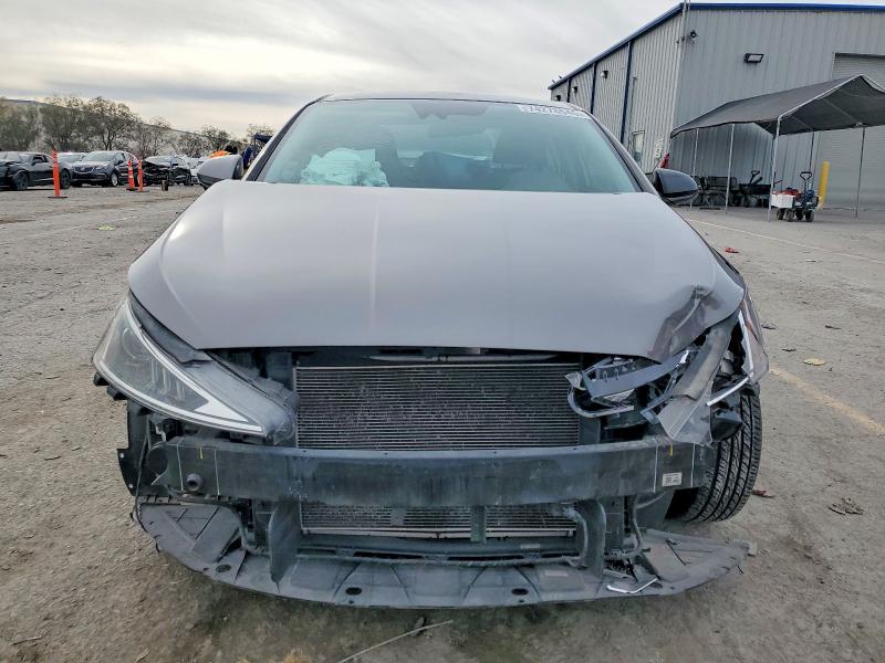 Photo 5 from auction – 2020 HYUNDAI ELANTRA with VIN KMHD74LF7LU081592