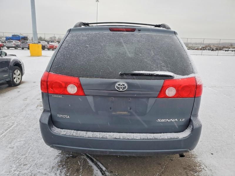 Photo 6 from auction – 2010 TOYOTA SIENNA CE with VIN 5TDKK4CC2AS337333