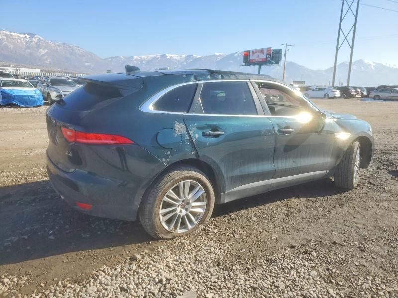 Photo 3 from auction – 2017 JAGUAR F-PACE PRE with VIN SADCK2BV8HA058394