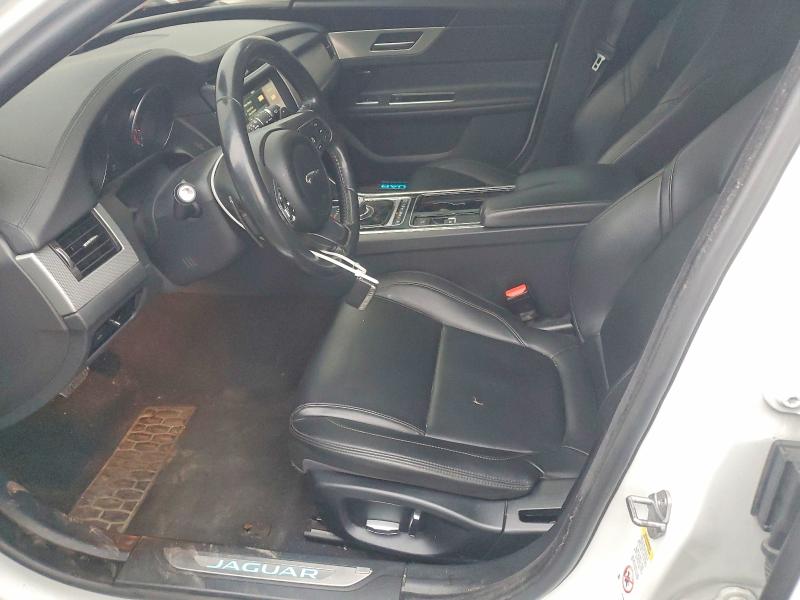 Photo 7 from auction – 2019 JAGUAR XF PREMIUM with VIN SAJBJ4FX4KCY79037