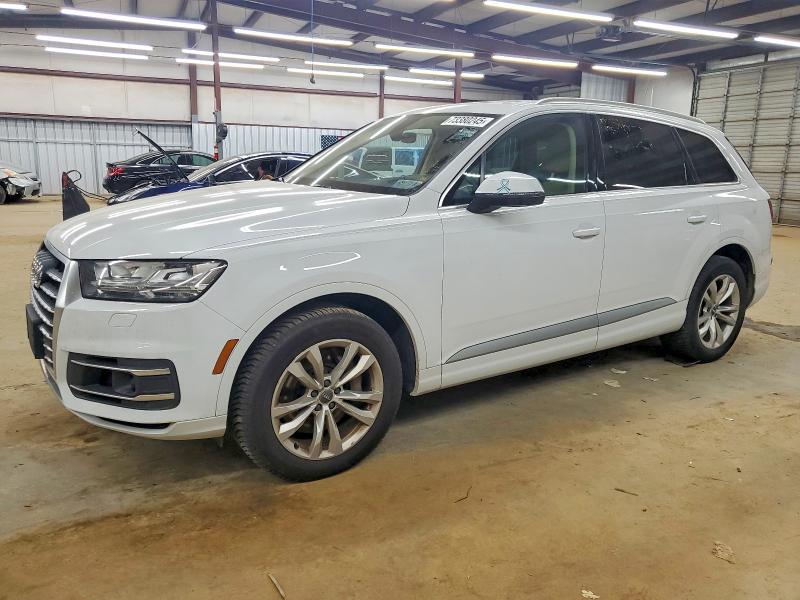 AUDI Q7 PREMIUM 2018 with VIN WA1LAAF77JD015846 - Photo from auction