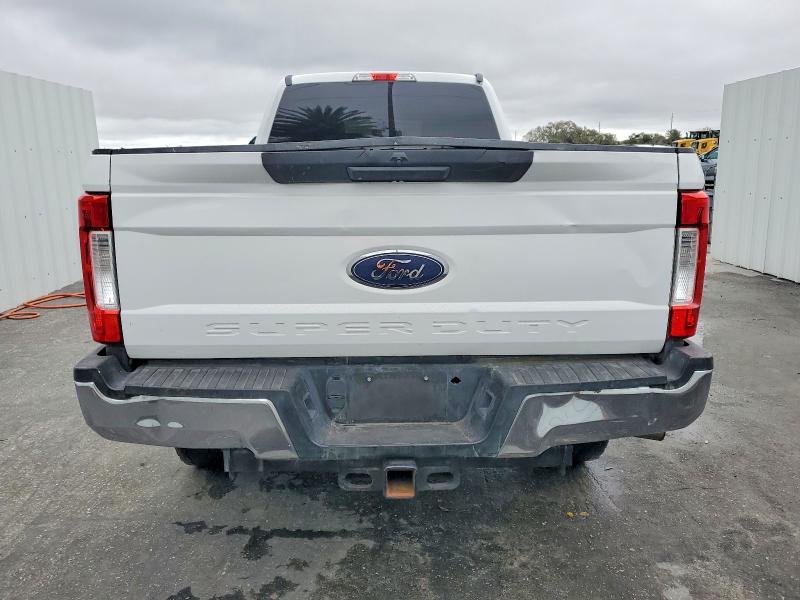 Photo 6 from auction – 2017 FORD F350 SUPER with VIN 1FT8W3BTXHEE77804