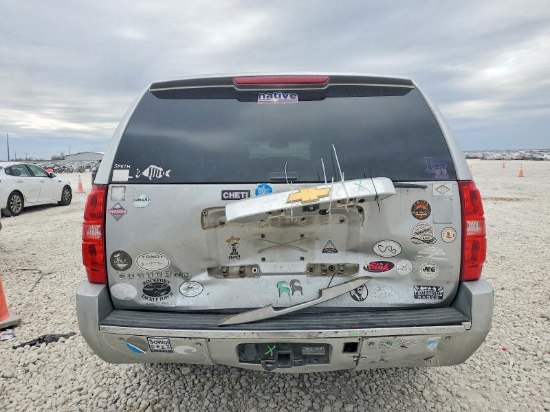 Photo 6 from auction – 2013 CHEVROLET SUBURBAN with VIN 1GNSKKE77DR203903