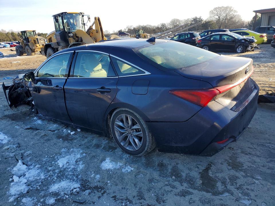 Photo 2 from auction – 2021 TOYOTA AVALON XLE with VIN 4T1AA1AB8MU002838