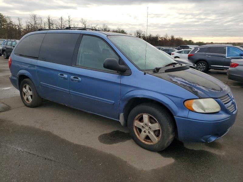 Photo 4 from auction – 2007 DODGE GRAND CARA with VIN 2D4GP44L07R234440