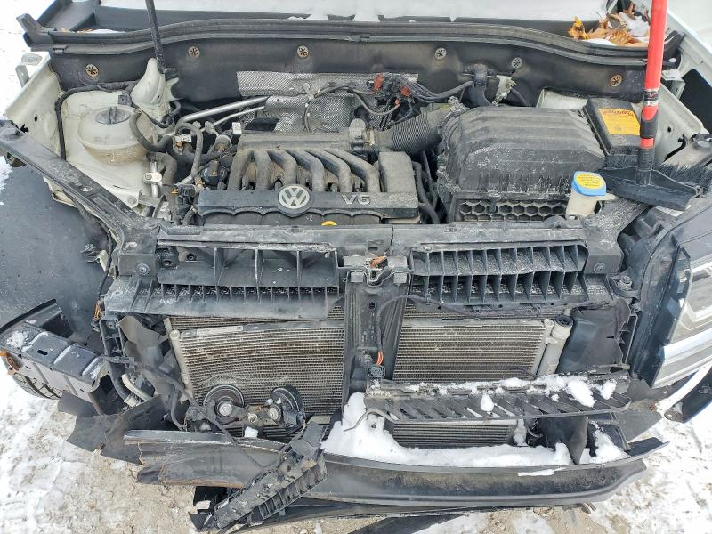 Photo 12 from auction – 2018 VOLKSWAGEN ATLAS SE with VIN 1V2LR2CA8JC503079