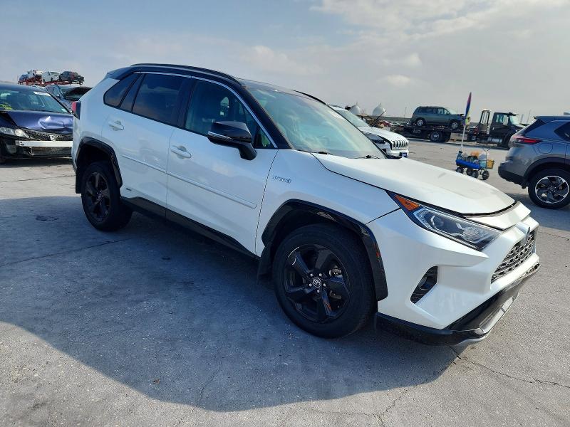 Photo 4 from auction – 2020 TOYOTA RAV with VIN 2T3EWRFV6LW095028